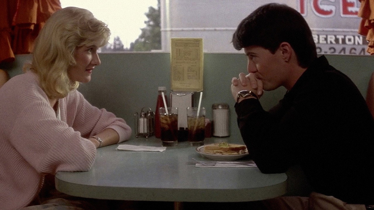 سندی و جفری در رستوران Arlene's Diner در فیلم Blue Velvet